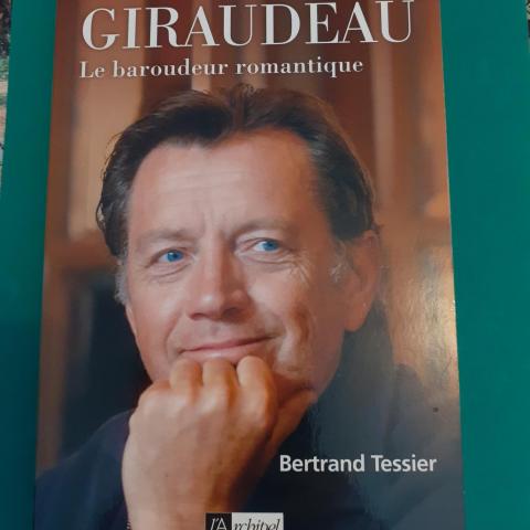 troc de  BIOGRAPHIE BERNARD GIRAUDEAU, sur mytroc