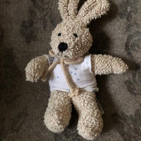 troc de  (réservé) Lapin peluche "Les petites Marie", sur mytroc