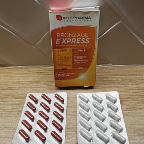 troc de  Cure bronzage express Forte pharma, sur mytroc