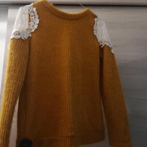 troc de  Haut femme moutarde, sur mytroc