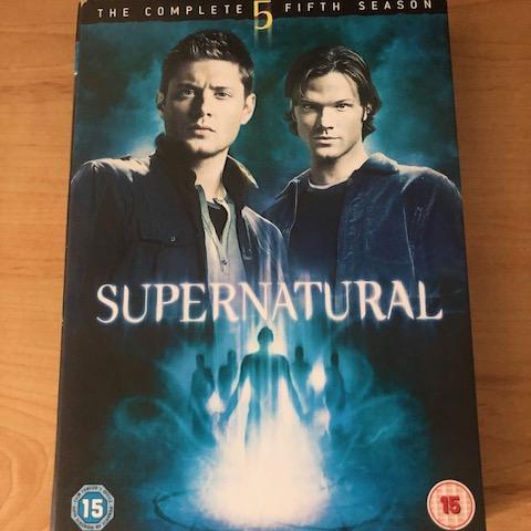 troc de  Coffret DVD série Supernatural Season 5 Complète, sur mytroc