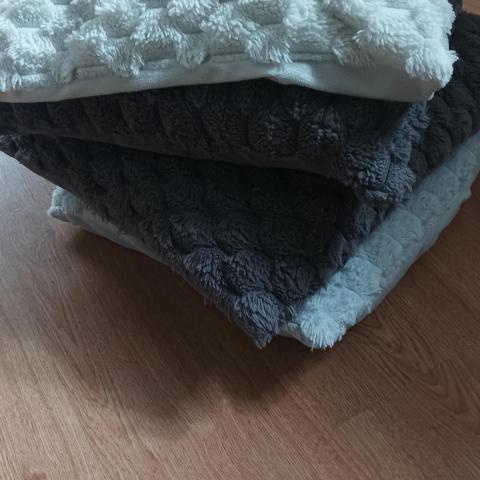 troc de  Lot de 4 coussins, sur mytroc