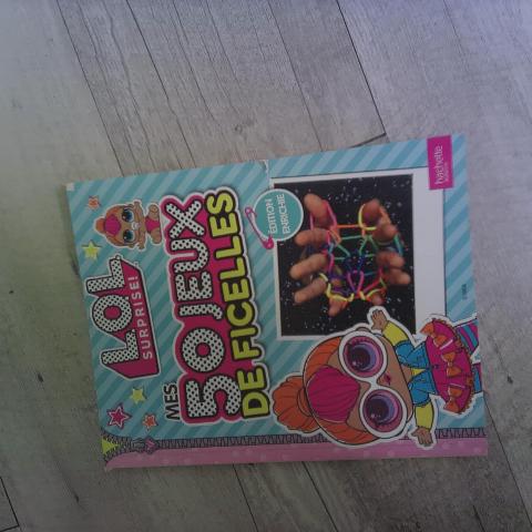 troc de  Livre poupée lol, sur mytroc