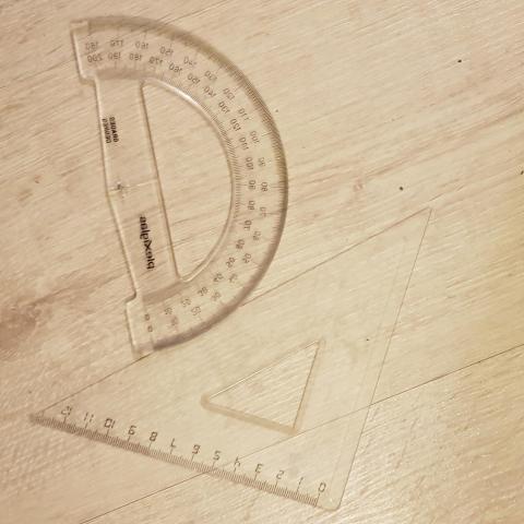 troc de  Lot equerre, sur mytroc