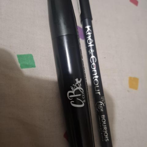 troc de  Mascara noir et crayon noir, sur mytroc