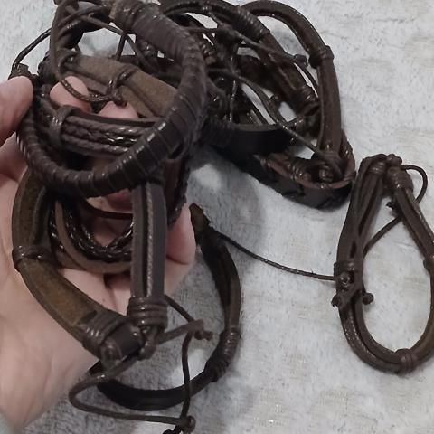 troc de  Reserver Lilas91. Lots De Bracelets, sur mytroc