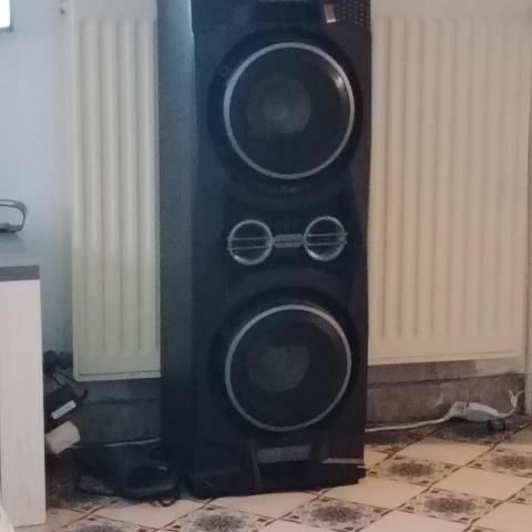 troc de  Enceinte bluetooth 1000w, sur mytroc