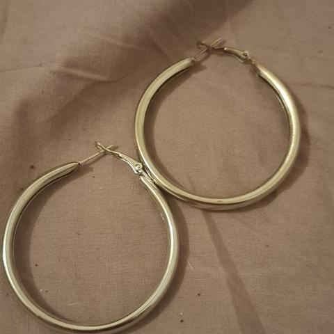 troc de  Boucles d oreilles, sur mytroc