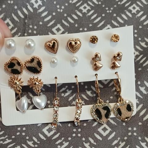 troc de  Lots De Boucles D ' Oreilles, sur mytroc