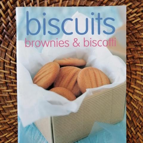 troc de  Livret de recettes  : Biscuits brownies et biscotti, sur mytroc