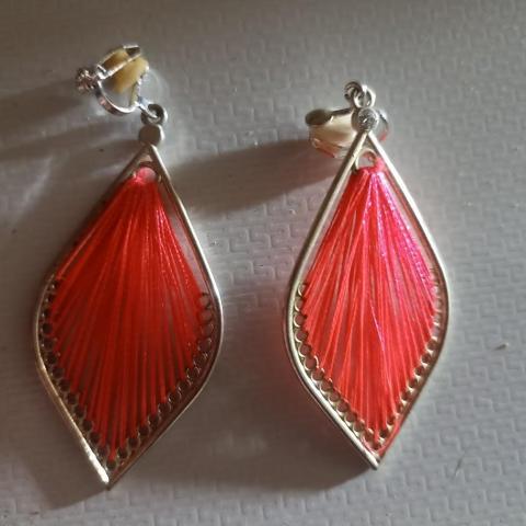 troc de  Boucle d'oreilles enfant, sur mytroc