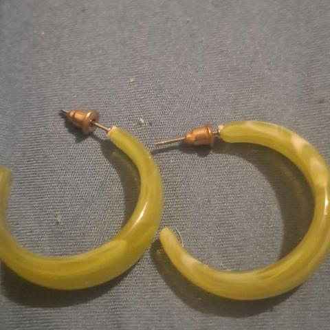 troc de  Boucles d oreilles, sur mytroc