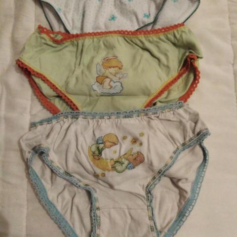 troc de  Réservé Lot de 3 culotte 8/10 ans, sur mytroc