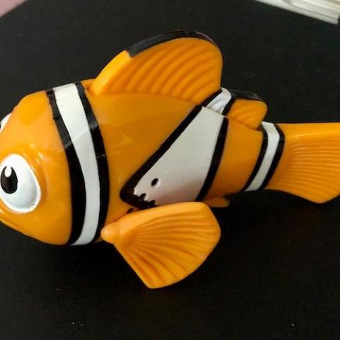 troc de  Figurine Disney poisson Némo avec effet sonore, sur mytroc