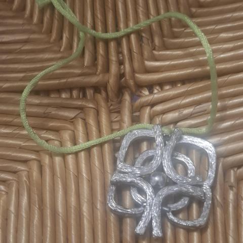 troc de  Collier, sur mytroc
