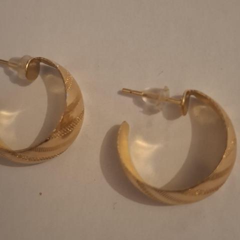 troc de  Boucles d'oreilles, sur mytroc