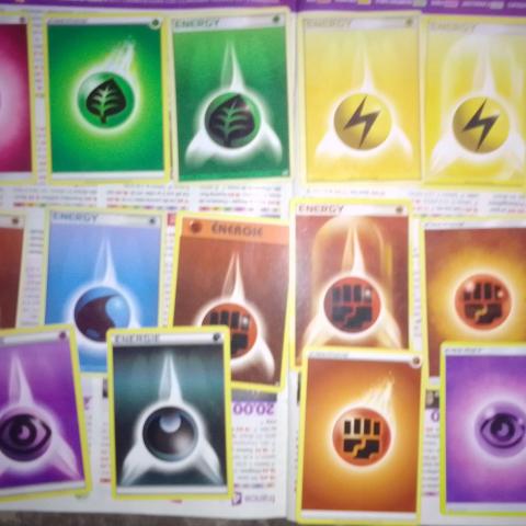 troc de  Lot 16 cartes pokemons neuves, sur mytroc