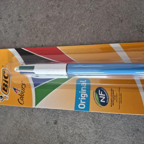troc de  Bic 4 couleurs, sur mytroc