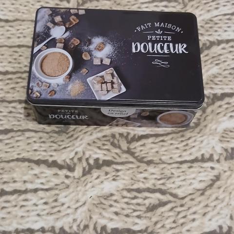 troc de  Reserver Celestine 87 Boîte En Fer, sur mytroc