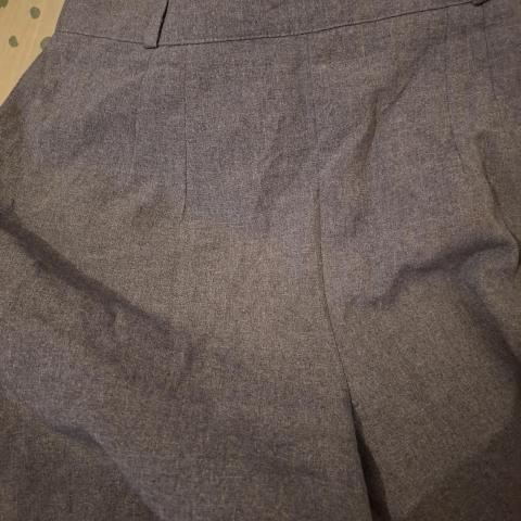 troc de  Pantalon bleu neuf t 44, sur mytroc