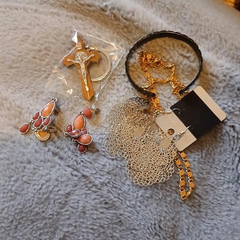 troc de  Lots De Bijoux, sur mytroc