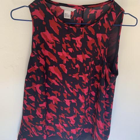 troc de  Débardeurs été taille 38/40, sur mytroc