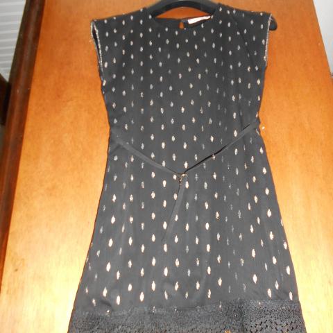 troc de  Robe motifs argentés 12 ans, sur mytroc