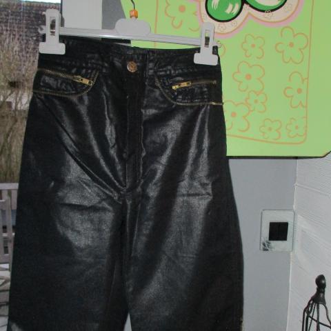 troc de  pantalon neuf "toile enduite", sur mytroc