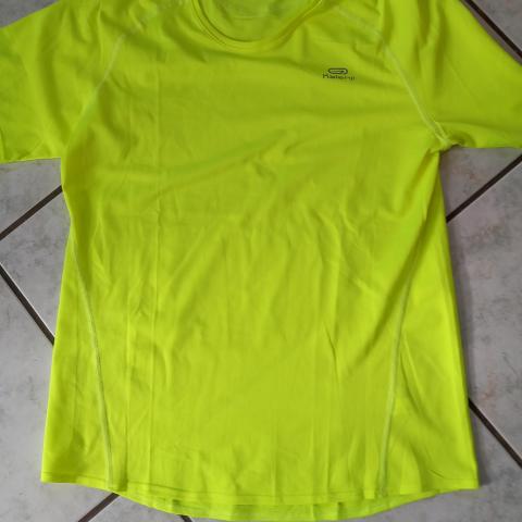 troc de  Tshirt sport Kalenji neuf taille L envoi compris réservé, sur mytroc