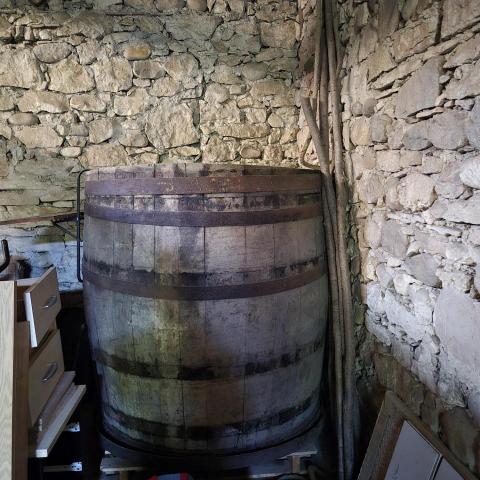 troc de  Echange Ancien foudre à vin en bois – env. 20 à 25 hl, sur mytroc