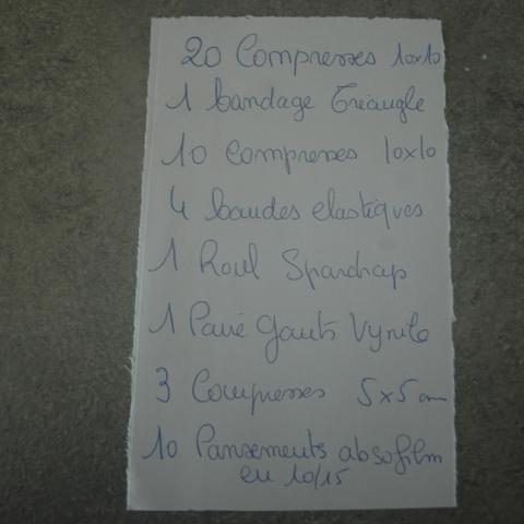 troc de  Lot compresses et bande gaze (neuf), sur mytroc