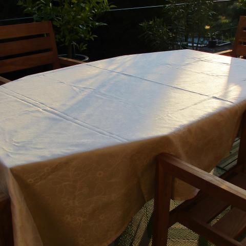 troc de  grande nappe rectangulaire parfait état, sur mytroc