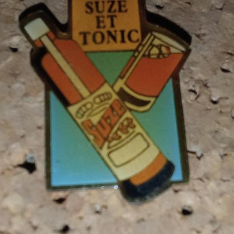 troc de  pin's sans attache, sur mytroc