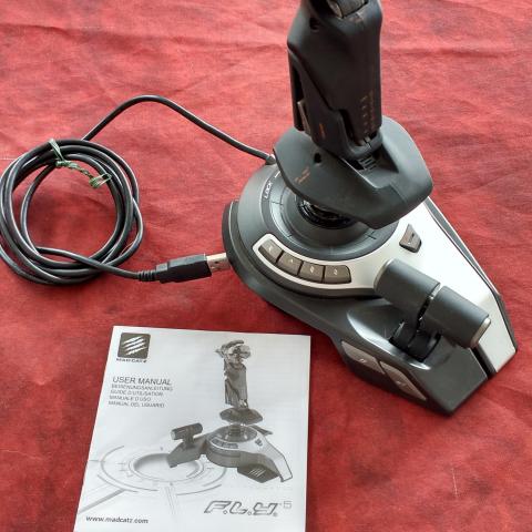 troc de  Joystick Madcatz Fly 5, sur mytroc