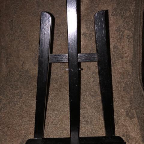 troc de  (réservé) Chevalet de table bois 38cm, sur mytroc