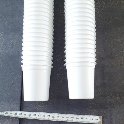 troc de  52 gobelets en plastique, sur mytroc