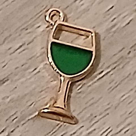 troc de  Reserver Alexa  Un Pendentif Verre, sur mytroc