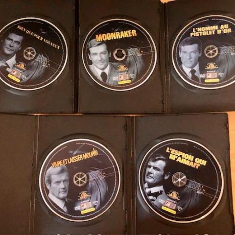 troc de  Lot 5 DVD [Ultimate Edition] - 5 films James Bond 007 Roger Moore, sur mytroc