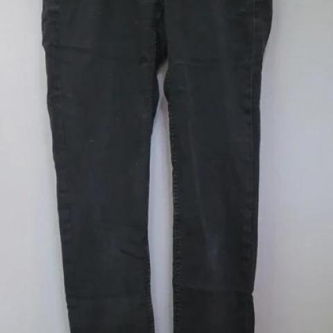 troc de  Jean noir H&M, sur mytroc