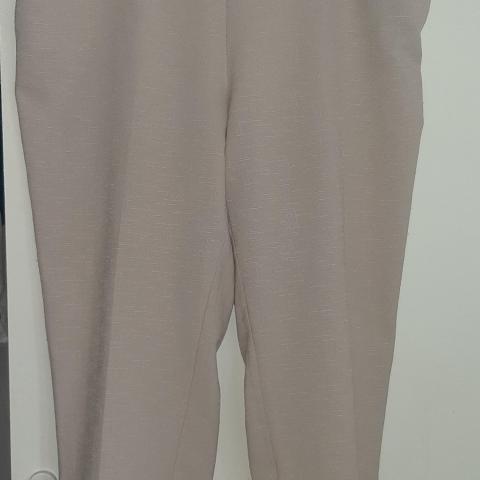 troc de  Reserve pantalon beige taille52, sur mytroc