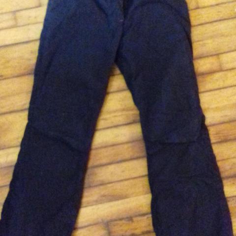 troc de  Pantalon doublée polaire 10 ans fille, sur mytroc