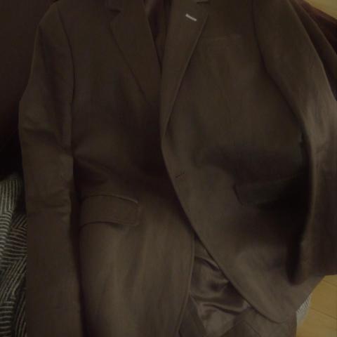 troc de  Beau costume marron lin et coton NOGARET - T52 (42 pantalon), sur mytroc