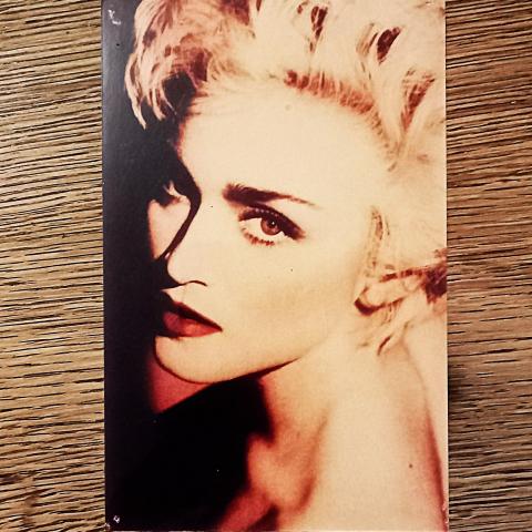 troc de  Vraie photo de Madonna. RESERVEE., sur mytroc