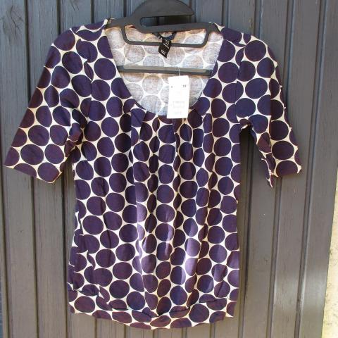troc de  tee shirt neuf H&M avec étiquettes TS, sur mytroc
