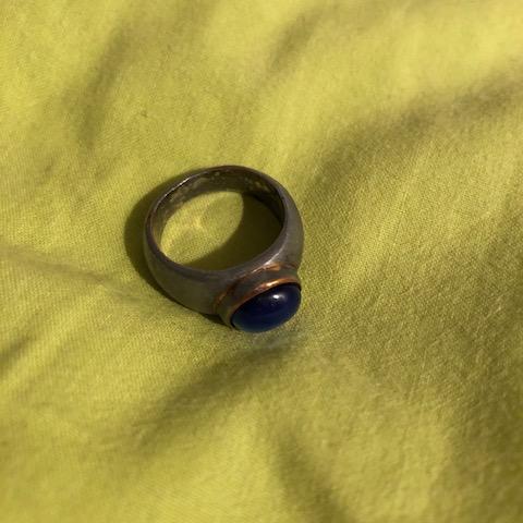 troc de  Bague métal argenté pierre semi-précieuse bleue, sur mytroc