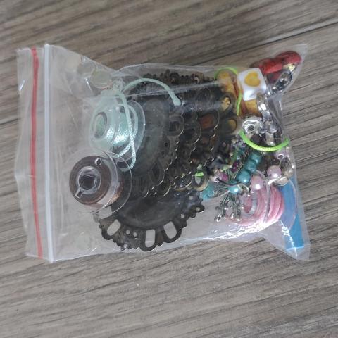 troc de  Lot accessoires loisirs créatifs, sur mytroc