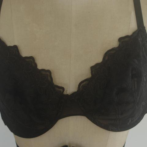 troc de  Soutien gorge dentelle noire gde taille, sur mytroc