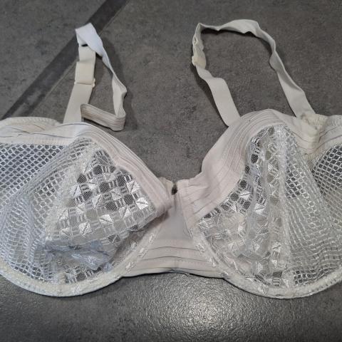 troc de  Soutien Gorge marque LOU, sur mytroc