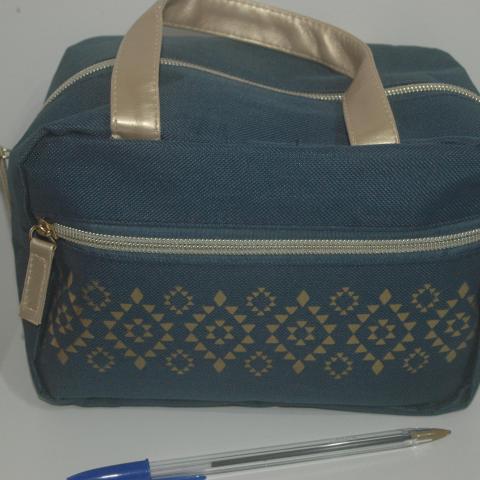 troc de  Trousse Toilette Neuve, sur mytroc