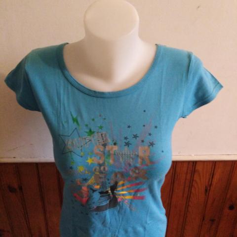 troc de  T shirt taille 38, sur mytroc